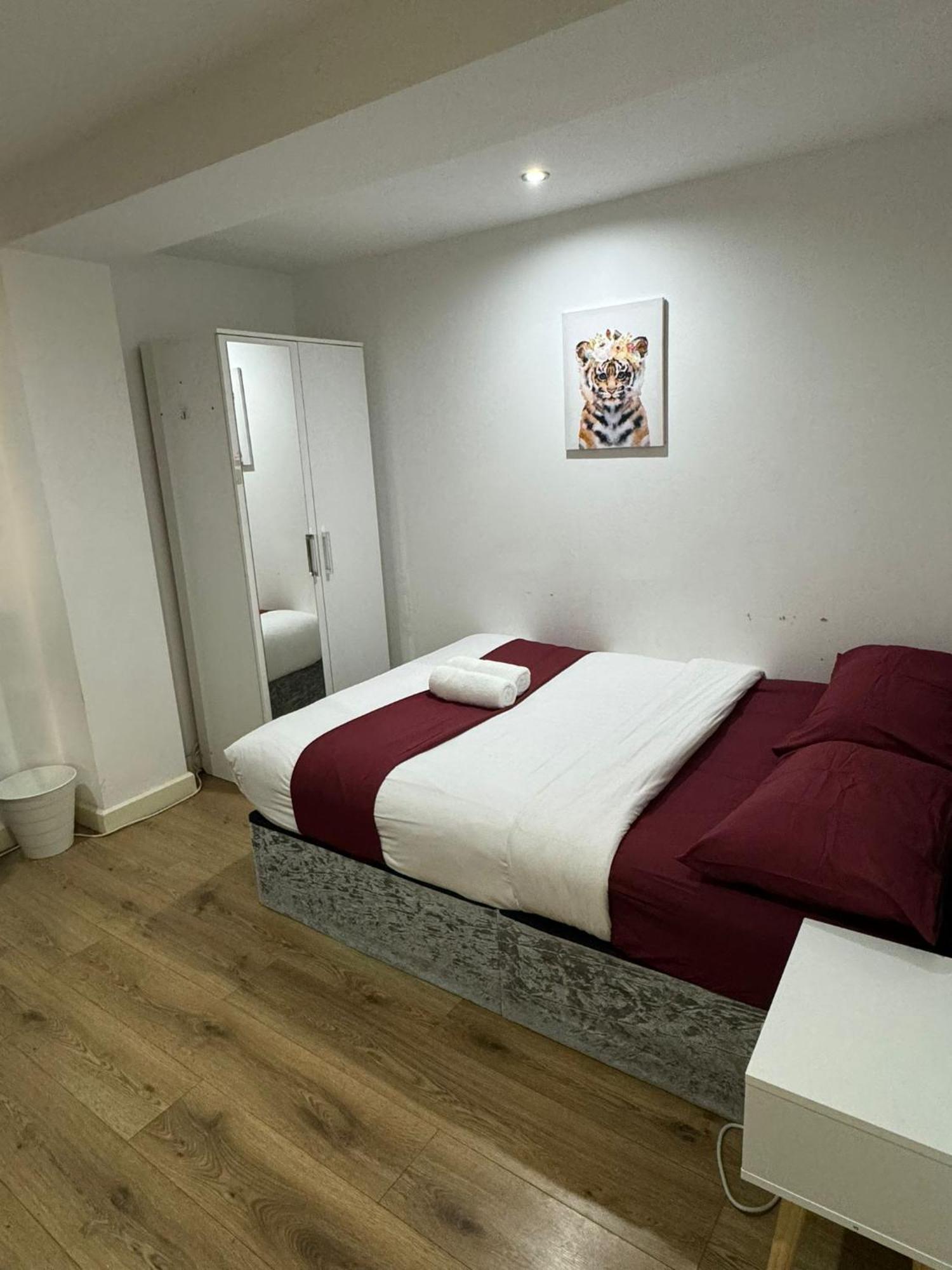 Cozy Two Bedroom Apartment Sleeps 6 Near Camden Market Hw10 Londres Exterior foto