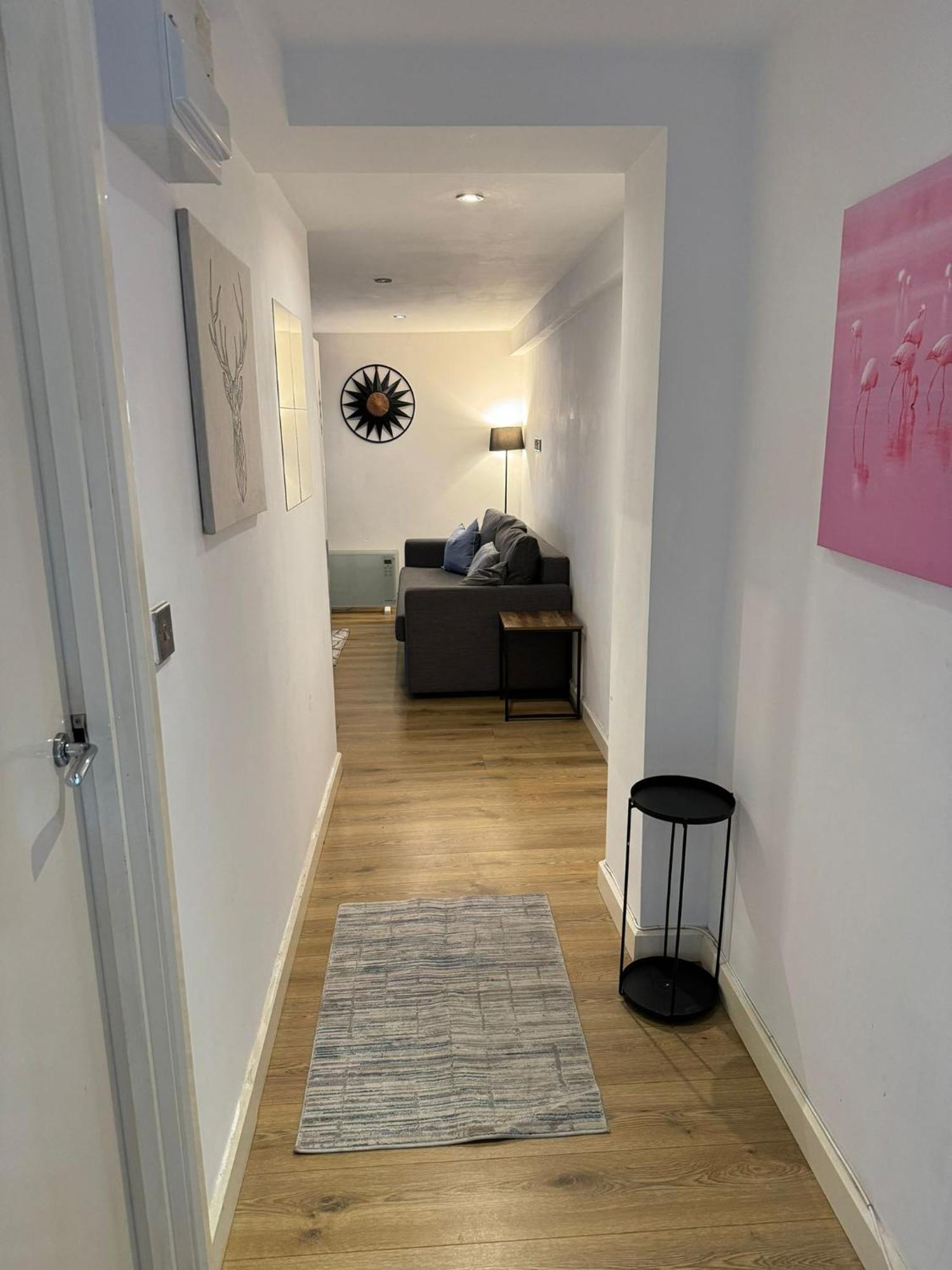 Cozy Two Bedroom Apartment Sleeps 6 Near Camden Market Hw10 Londres Exterior foto